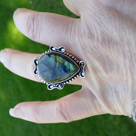 ***Sale*** New Labradorite 925 Silver Ring. - Picture 4 of 14